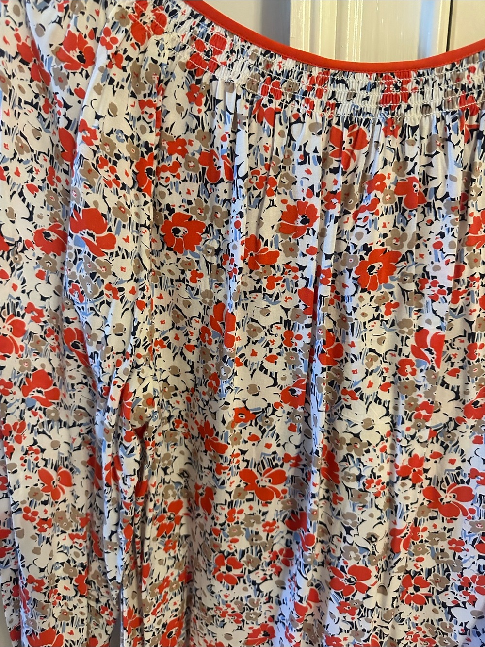 Jones New York Red & Cream Floral Button-Front Blouse - Picture 11 of 12